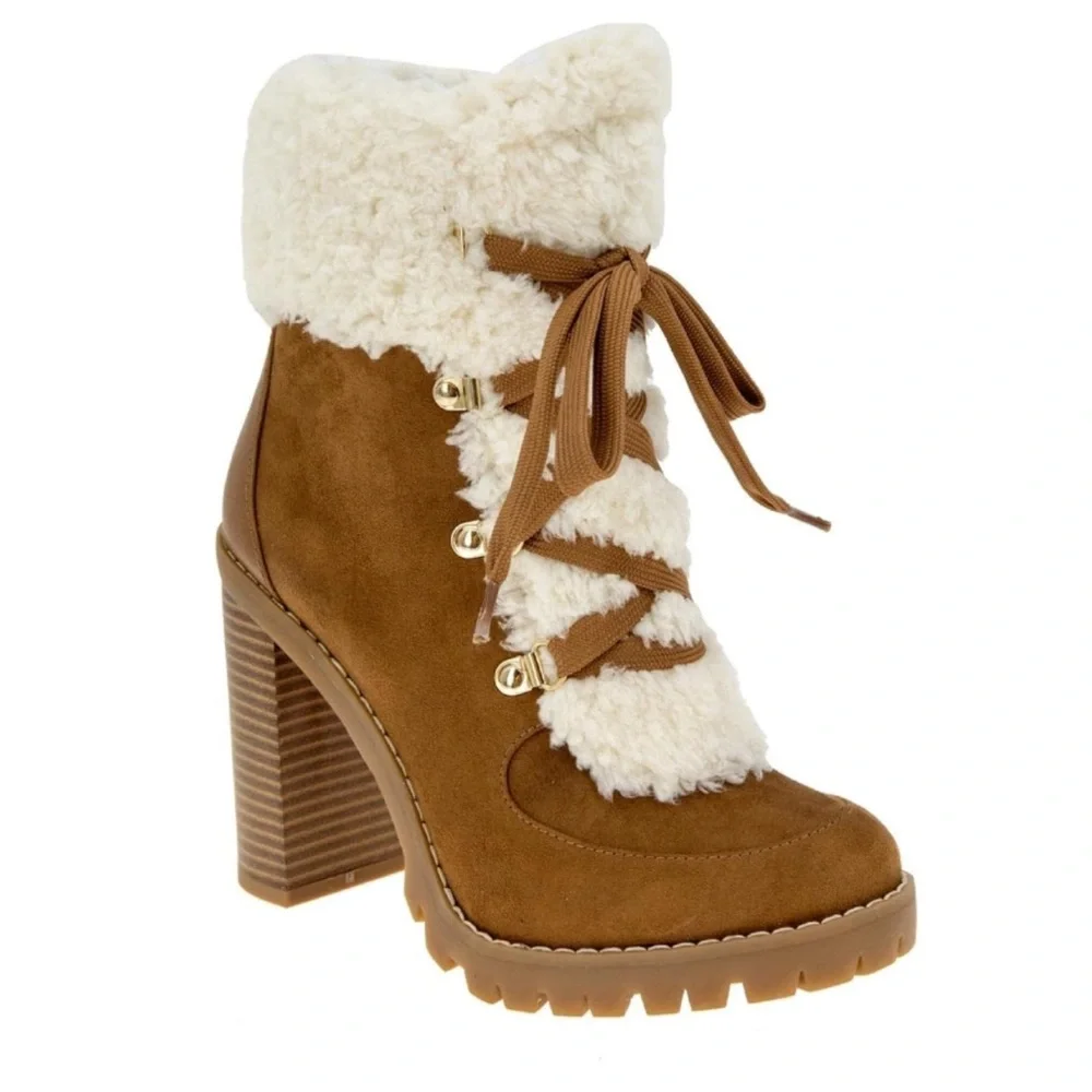 NEW BCBGeneration Palli Faux Fur‎ Booties